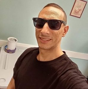 Meet your Posher, Carlos